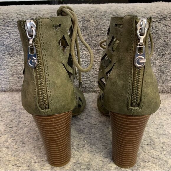 G by Guess Green Peep-Toe Booties Cut-Out Lace Up Women's Size 8 - Picture 4 of 9